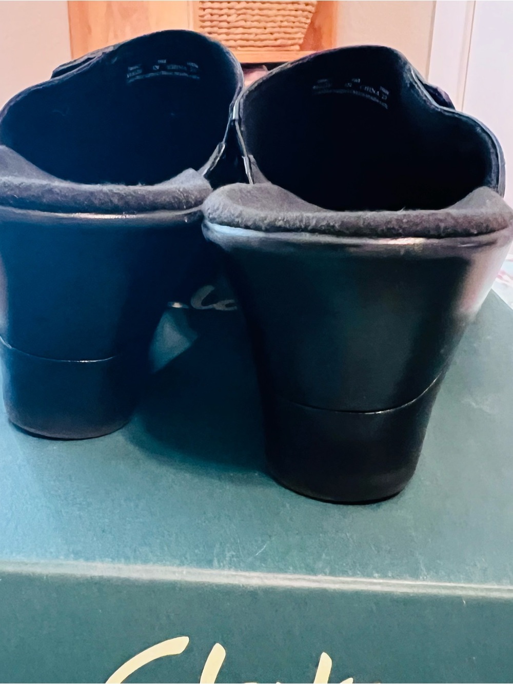 Clarks 78667 Women's Size 9M Slip On Clog Shoes Black - Picture 3 of 6